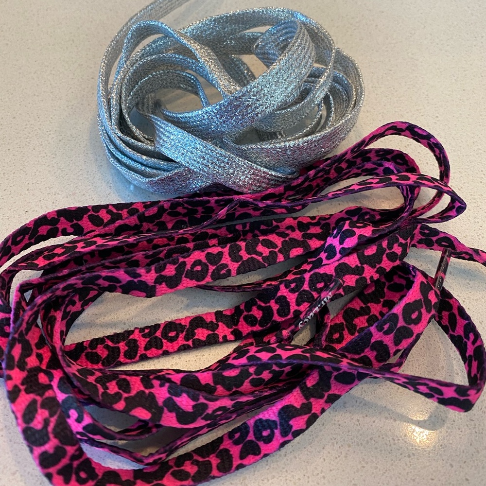 2 pair of shoelaces- perfect for GGDB